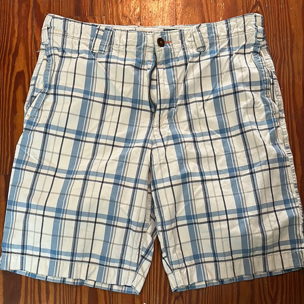 American Eagle Outfitters Men's Blue Plaid Shorts
